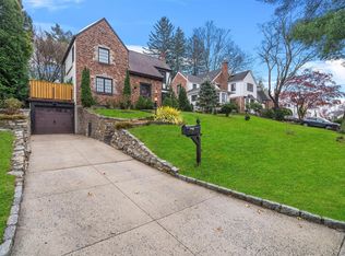20 Whistler Road, Scarsdale, NY 10583