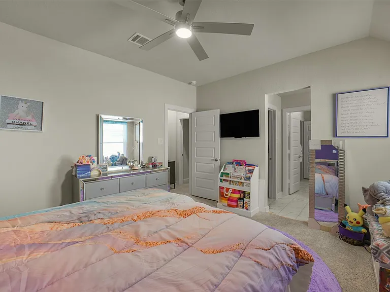 23610 Iris Field Ct — Photo 28