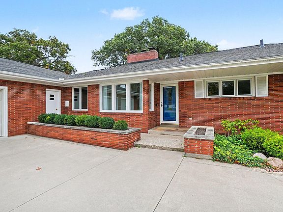 5th image of 1645 Ruddiman Dr