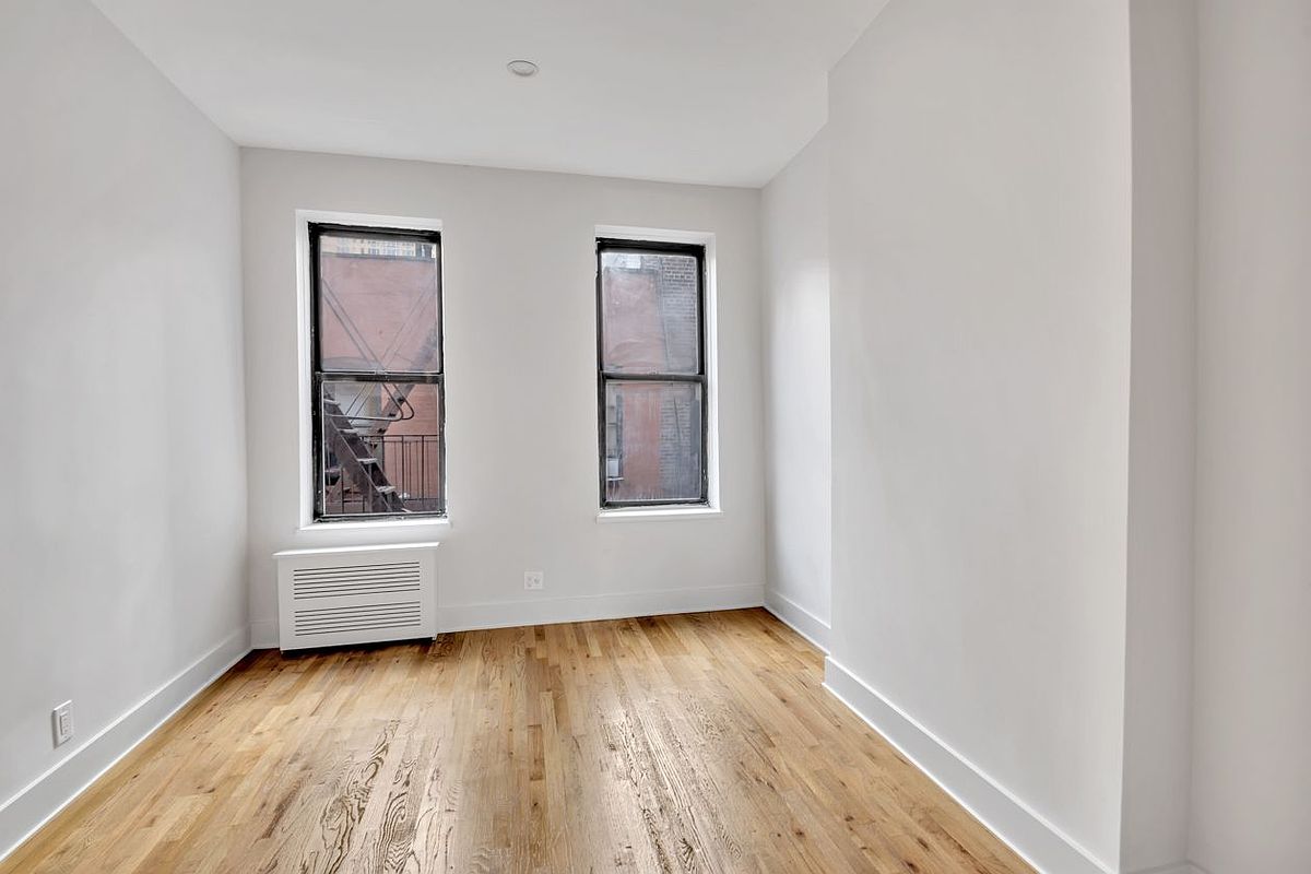 358 West 45th Street #4D in Hell's Kitchen, Manhattan | StreetEasy