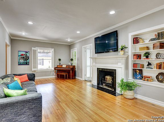4th image of 115 Stanford Dr