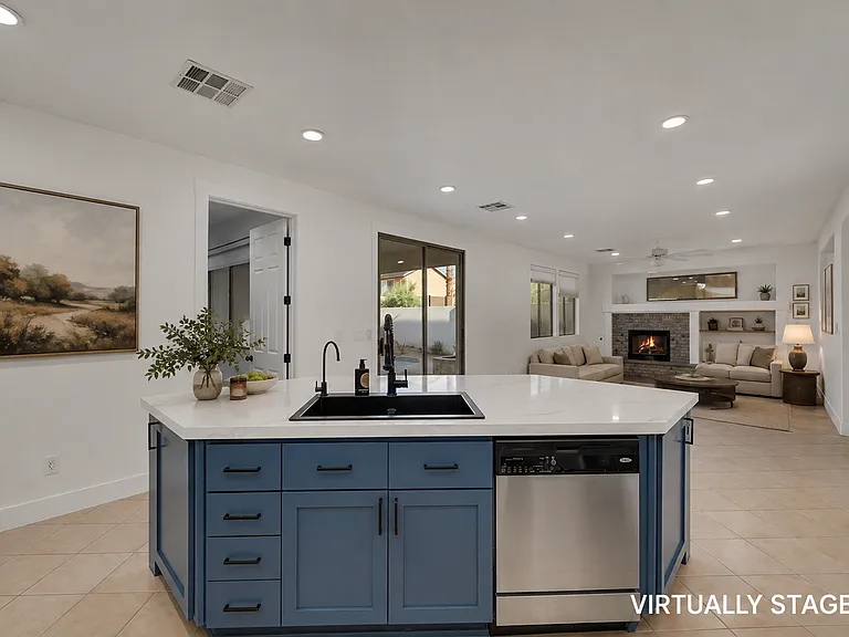 56 Ashby Hills Ct — Photo 16