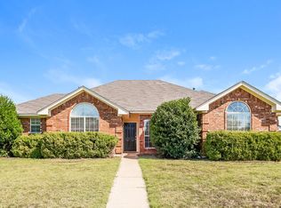 321 Sondra Way, Red Oak, TX 75154