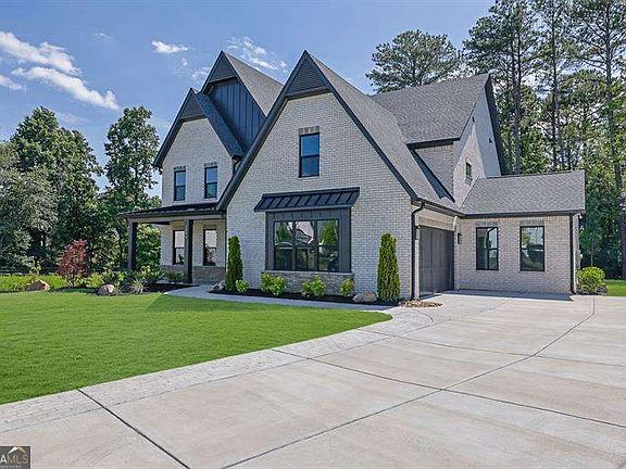 2nd image of 5315 W Parc Pl