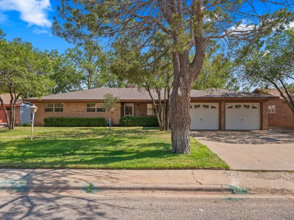 206 Redwood Ln, Levelland, TX 79336