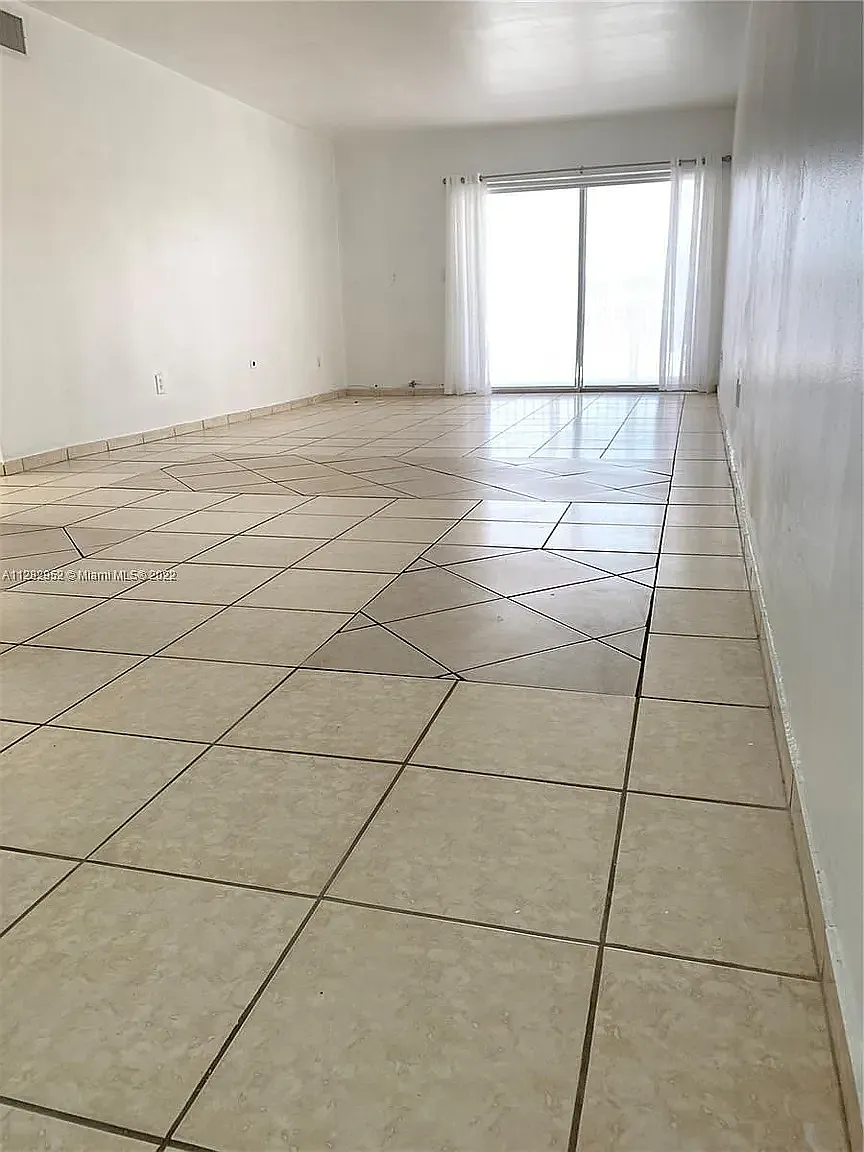 1 bed, 788 sqft, $2,200 — Photo 3