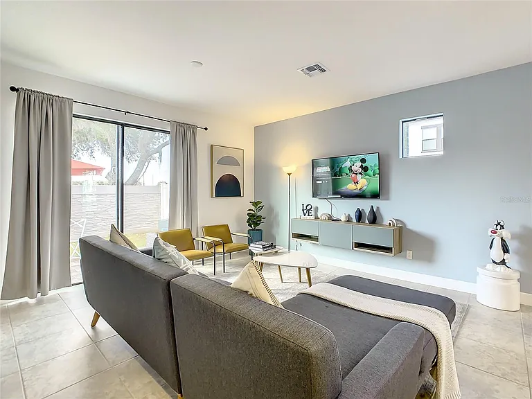 181 Villa Domani Cir — Photo 10