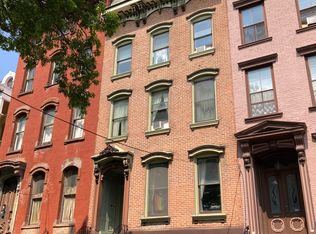 8 Hall Pl APT 3, Albany, NY 12210