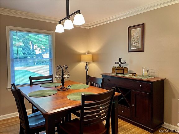 5th image of 3868 Johnstown Dr