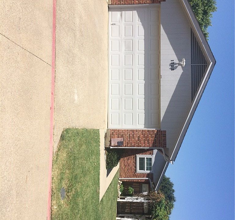 1723 Mimosa Lane