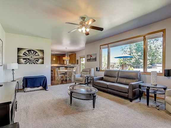 3rd image of 13209 Blackstone Ln