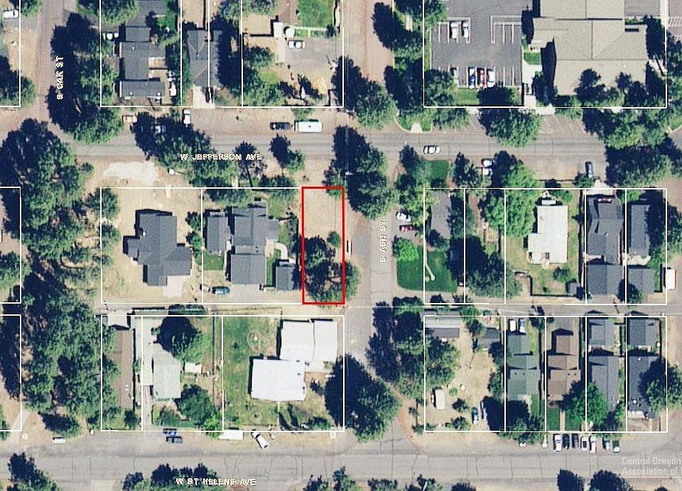 2nd image of 217 W Jefferson Ave