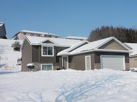 2nd image of 817 Glenmeadow St