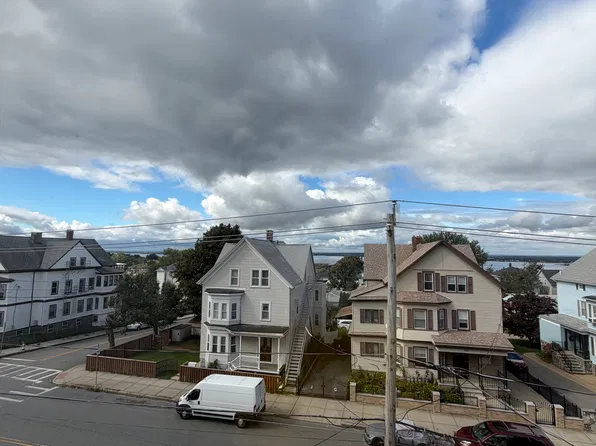 738 Broadway #3, Fall River, MA 02724