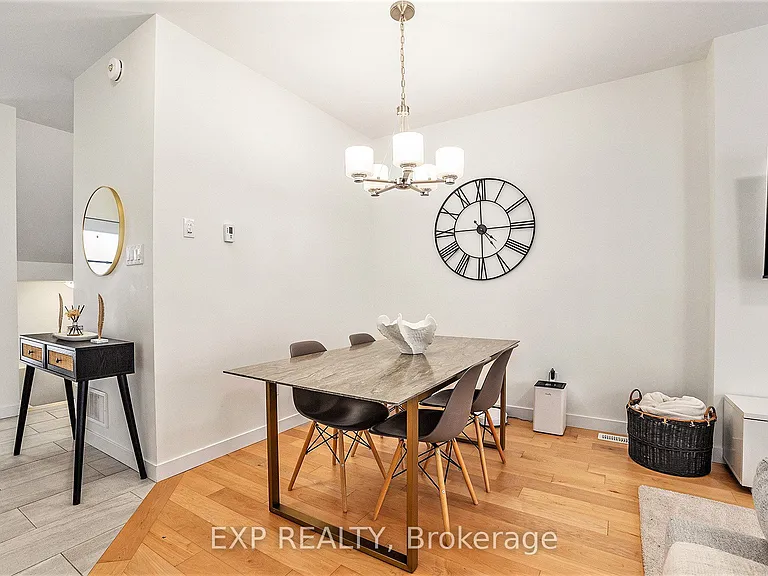 12 Livya St — Photo 8