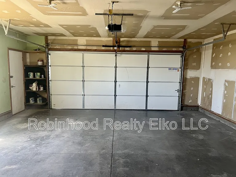 132 Flora Pl — Photo 28
