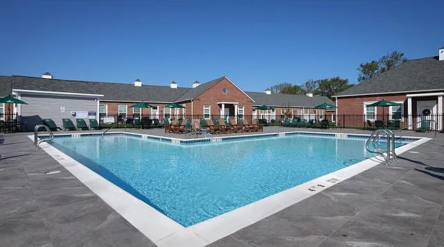 Fairfield Townhomes at Islip — Photo 2