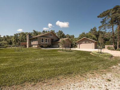 W370S4885 Pine View LANE, DOUSMAN, WI, 53118