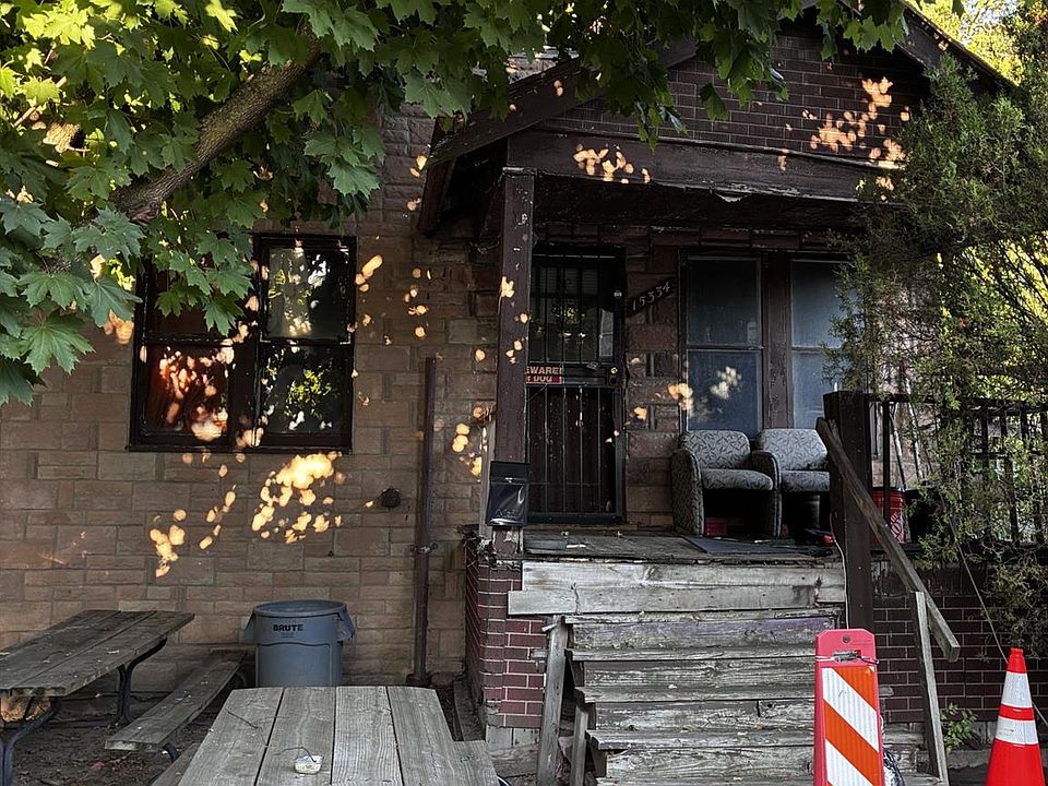 1st image of 15334 Roselawn St