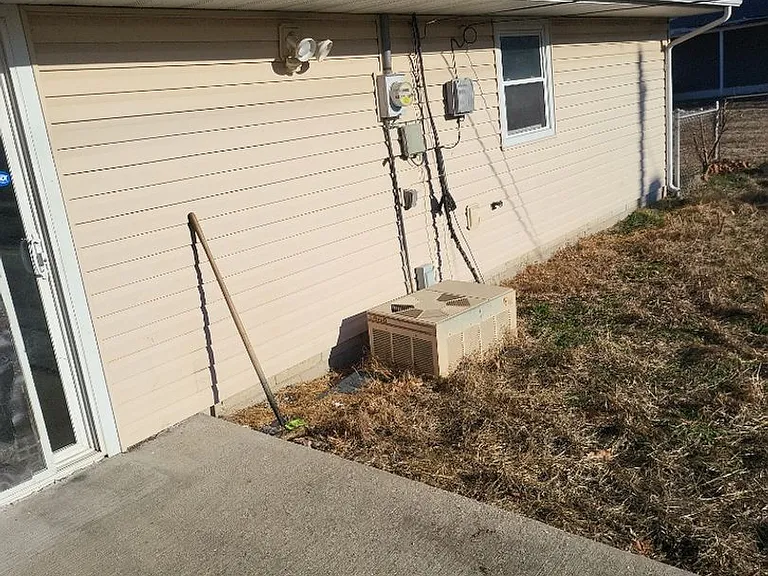 850 Saint Bartholomew Dr — Photo 32
