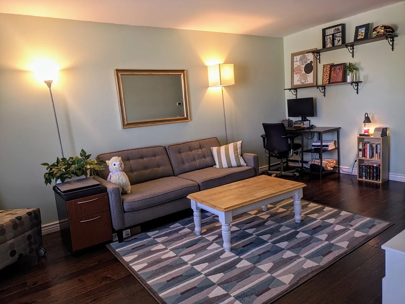 2 bed, 1017 sqft, $1,950 — Photo 1