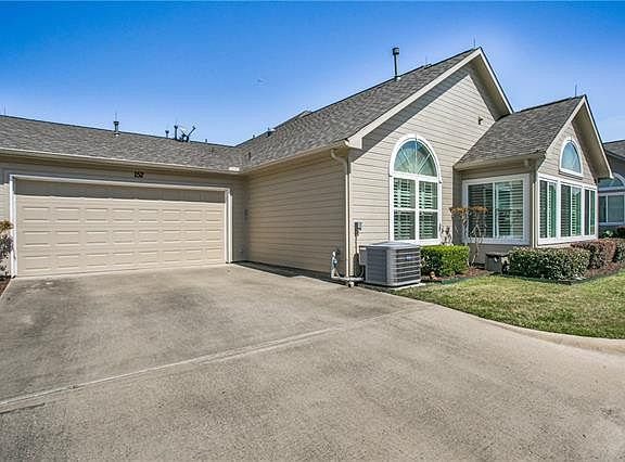 2nd image of 2601 Marsh Ln Unit 152