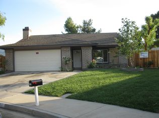 208 Northshore Dr, Lake Elsinore, CA 92530