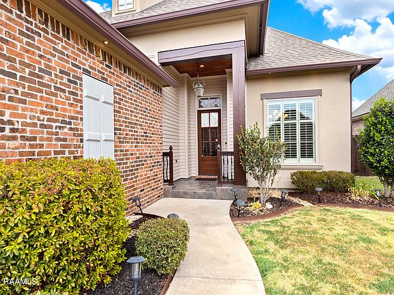 3rd image of 112 Phelps Dr