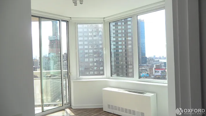 Rented by Oxford Property Group | media 12