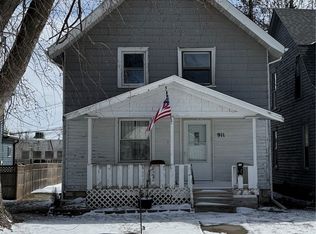 911 A Ave NW, Cedar Rapids, IA