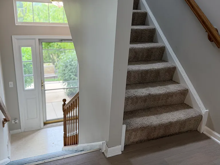2204 W Concord Ln — Photo 25
