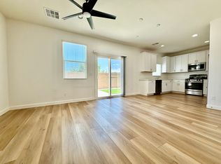 5474 Enchanted Rose St, Spring Valley, NV 89148