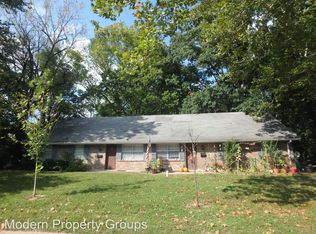 1613 Radcliffe Dr, Columbia, MO 65203