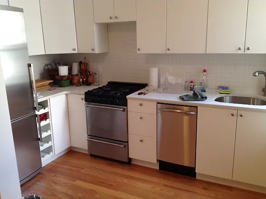 Rented by Avi Nash Associates | media 13