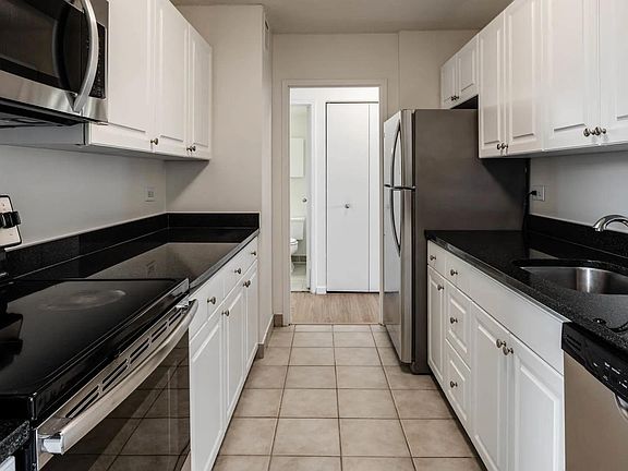 5th image of 73 Staniford St #1621