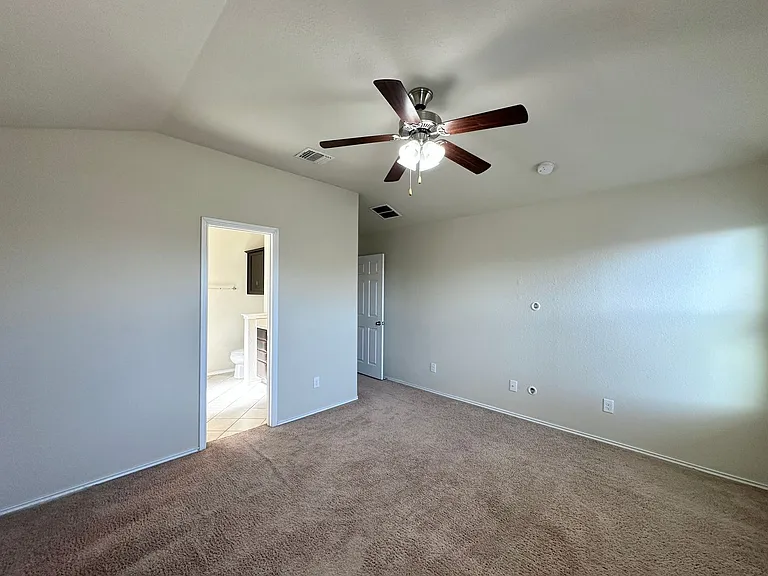 702 Deborah Kay Dr — Photo 15