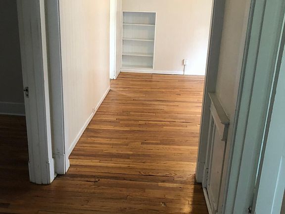 4th image of 5854-5860 Morrowfield Ave