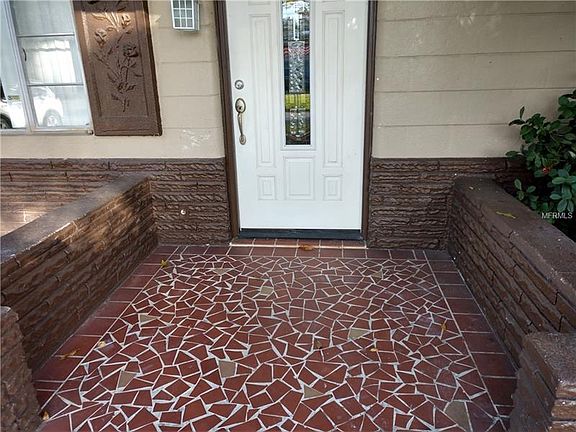 3rd image of 5013 Lake Charles Dr N