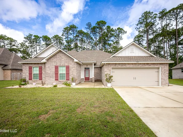 9387 Taylor Pl, Ocean Springs, MS 39564