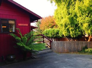 1080 Boss Rd, McKinleyville, CA 95519