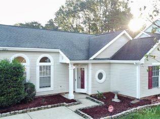 9406 Oren Thompson Rd, Charlotte, NC 28213