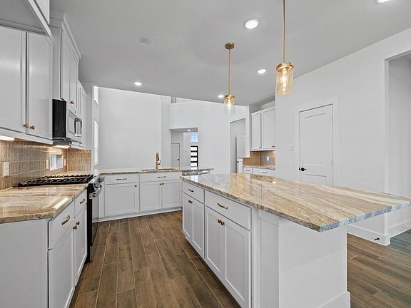 4th image of 275 Mallards Rim Dr