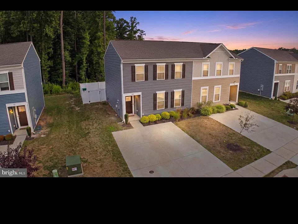 329 Currant Cir
