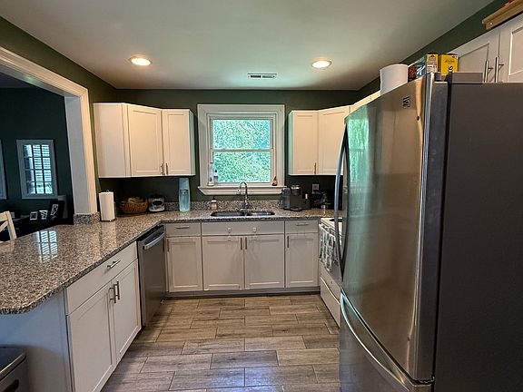 3rd image of 2509 Flamingo Dr