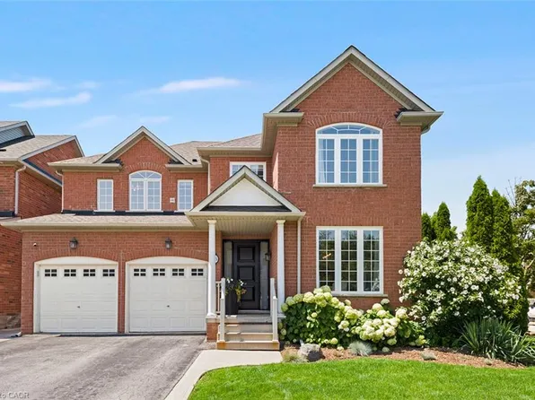 33 Dewsbury Way, Hamilton, ON L8E 6C2