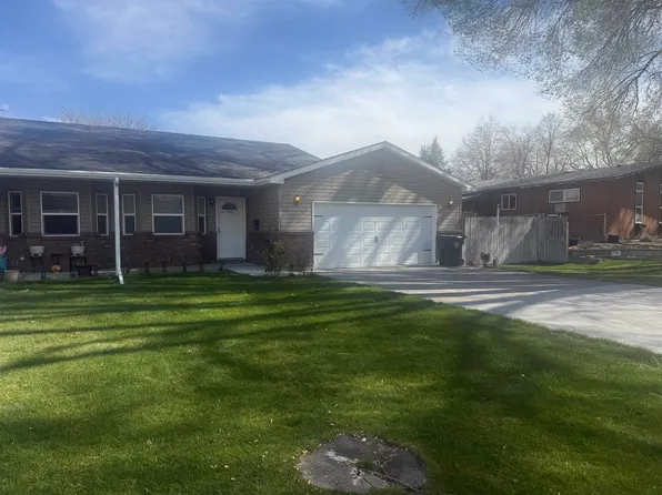 552 S Stout Ave, Blackfoot, ID 83221