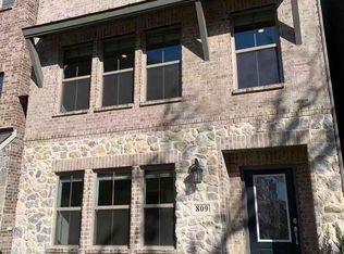 809 Cassandra Ct, Euless, TX 76040