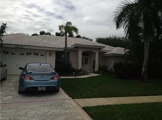 1613 Farmington Ave, Wellington, FL 33414
