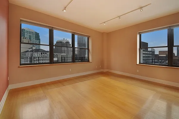 Rented by Corcoran | media 23