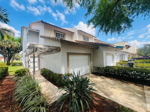 12598 Westhampton Circle, Wellington, FL 33414